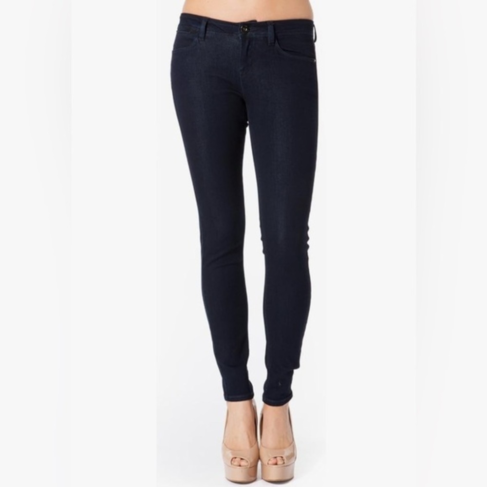 NEW…Kenzie Ankle Biter Skinny Jeans